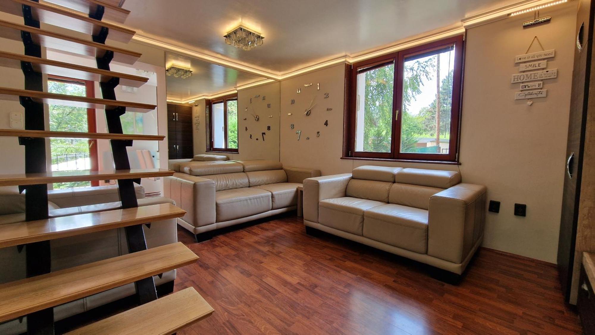 Pilis Hills View Deluxe House With Pool & Ac Near Bp Villa Pilisszentivan Exterior photo